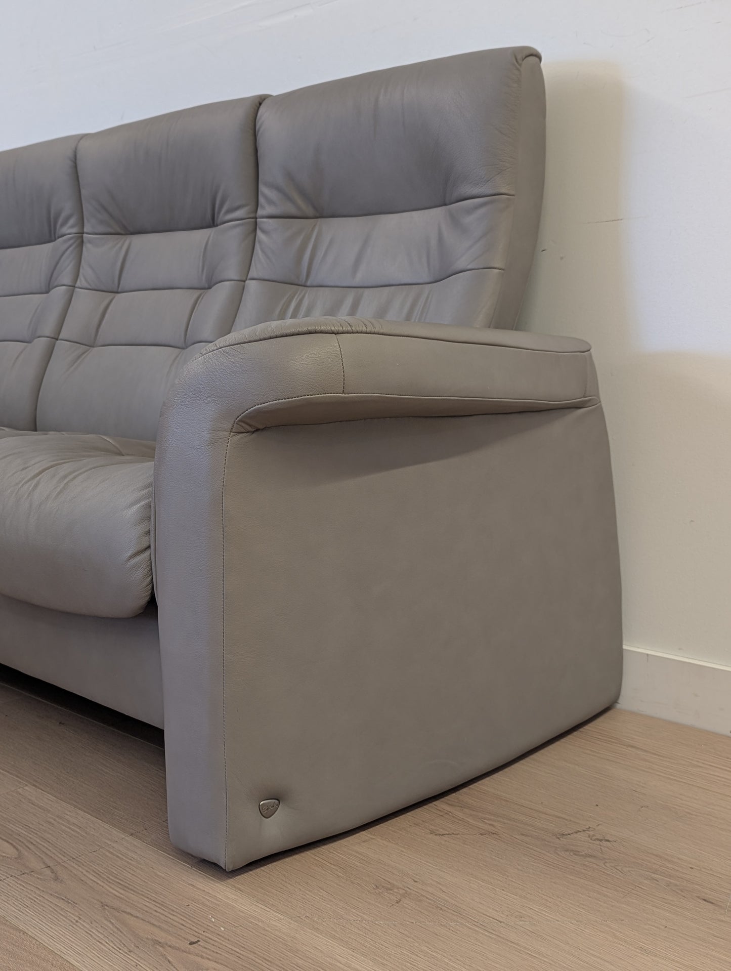 Stressless Sapphire High Back Sofa