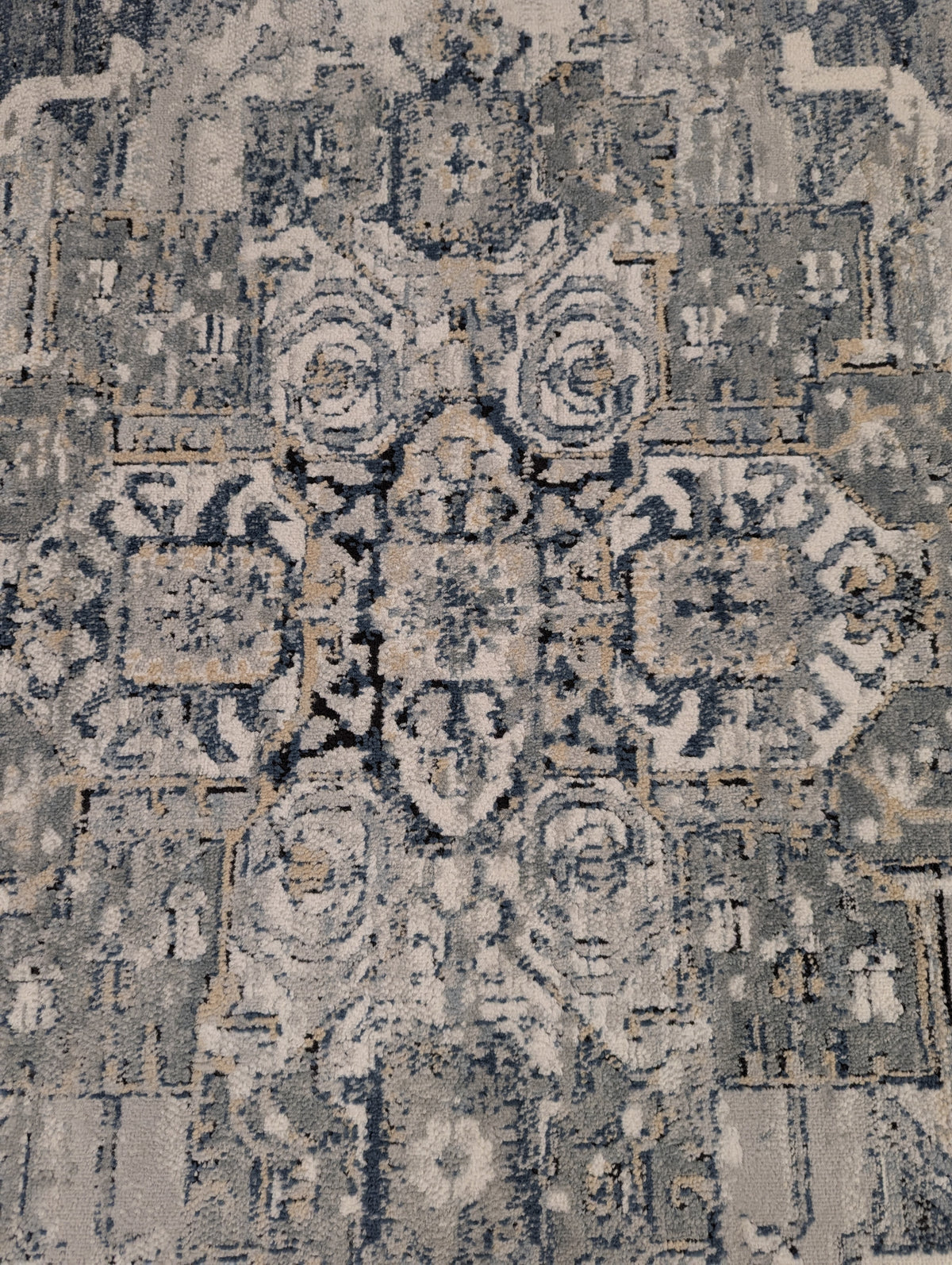Surya James Oriental Rug (7'10” x 10')
