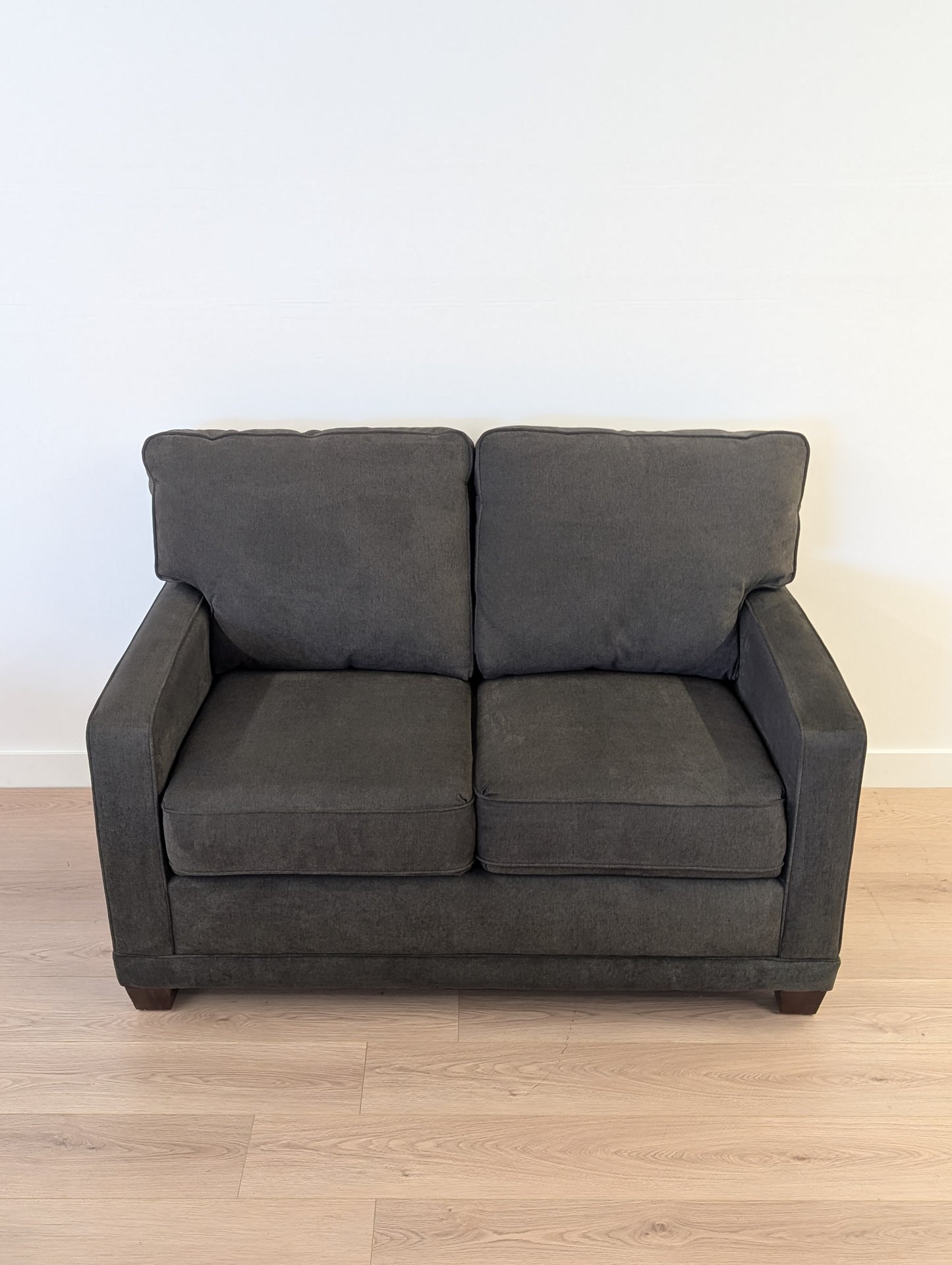 La-Z-Boy Kennedy Loveseat