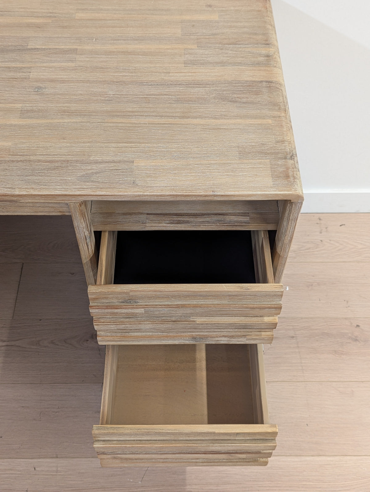 Urban Barn Nuevo Desk