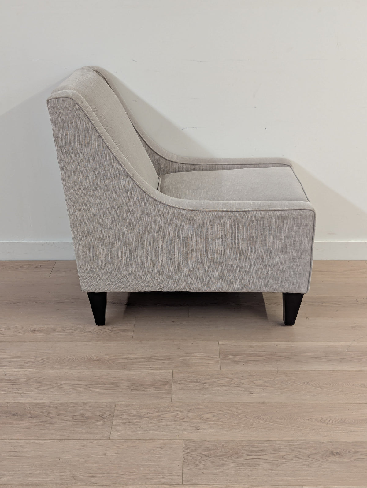 Vogue Designs #4009 Armchair