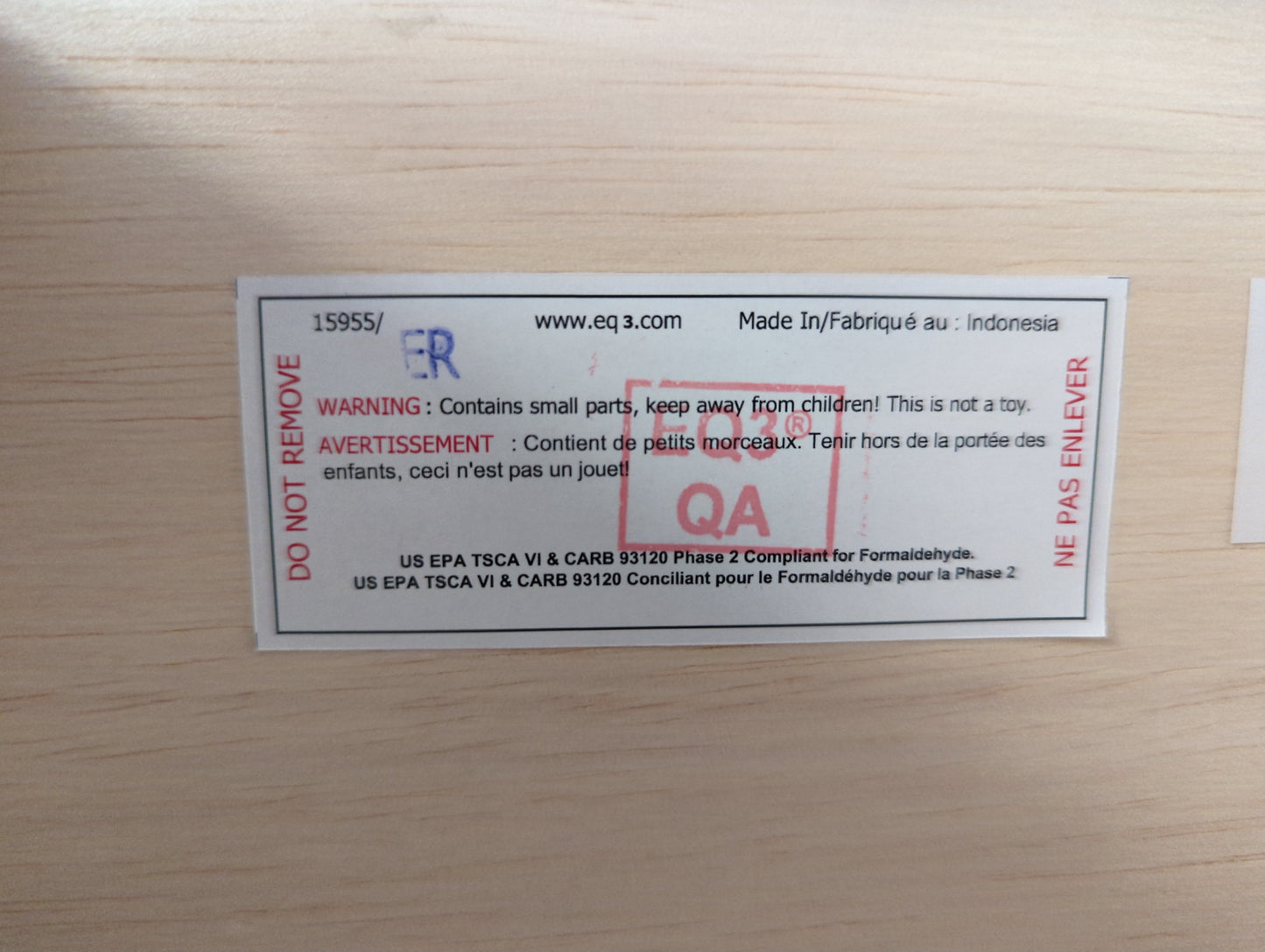 EQ3 Stage Floating Nightstand