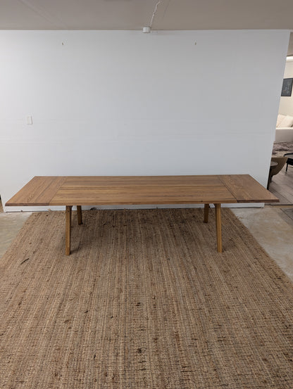 Article Madera 86" - 125" Solid Wood Extendable Dining Table - Oak