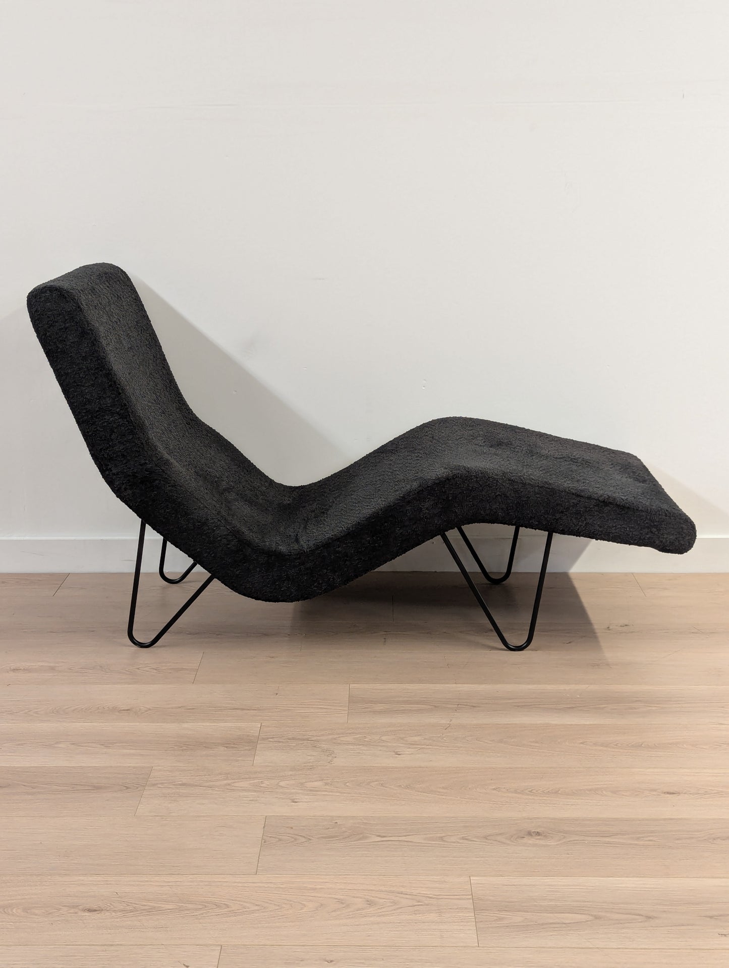 Gubi GMG Chaise Lounge