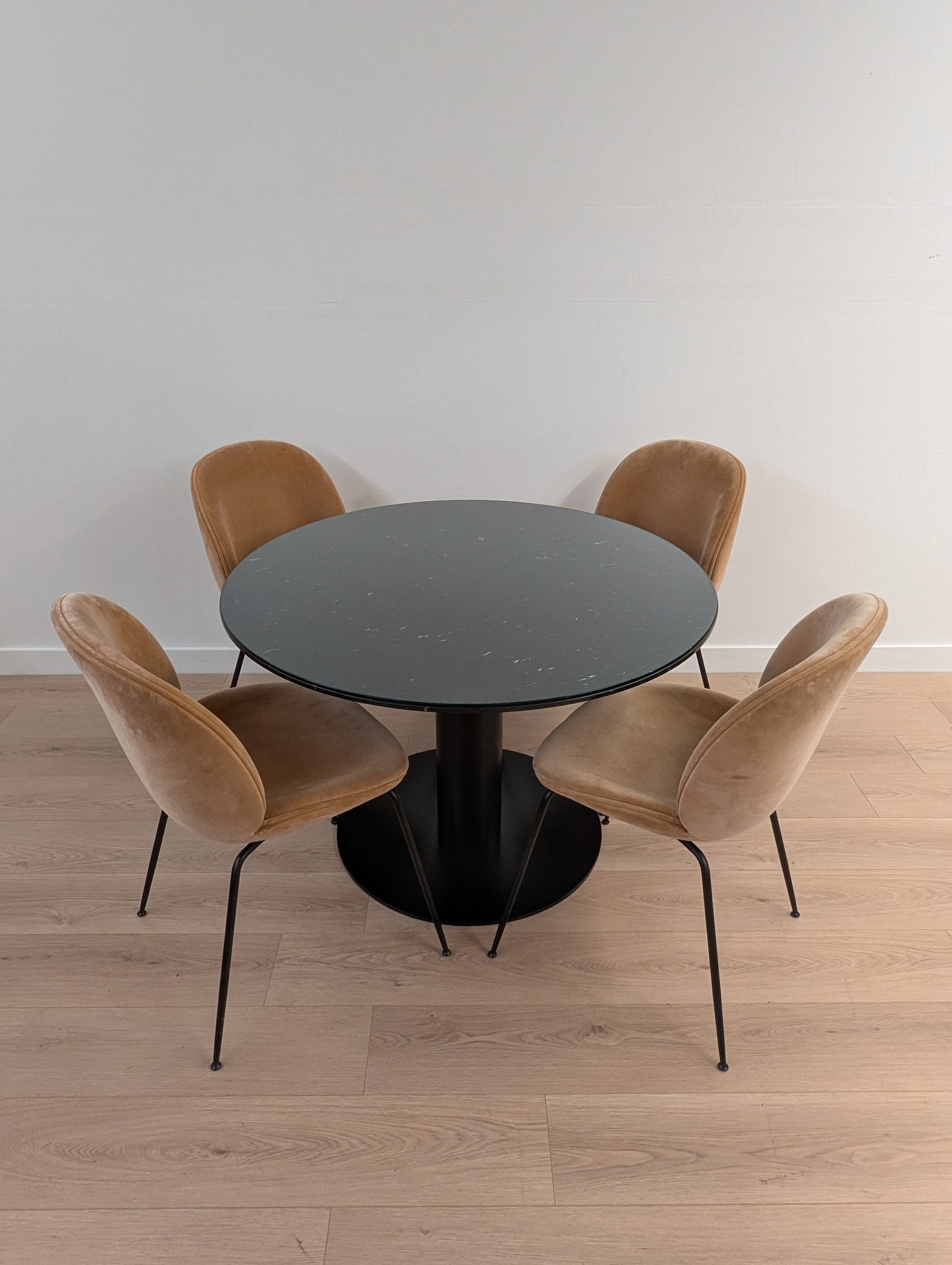 GUBI Beetle Dining Chairs (Set of 4)
