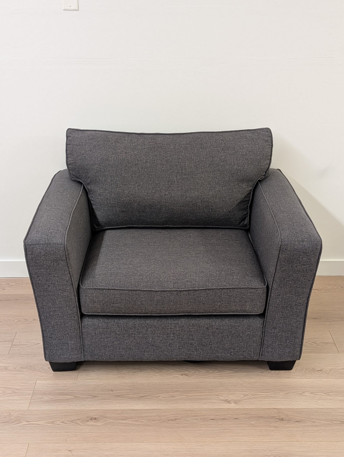 Stylus 2110 Chair and 1/2