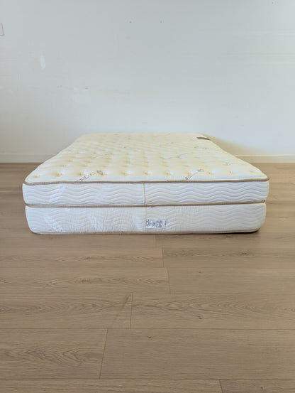 Saatva Classic Luxury Firm Mattress - Queen