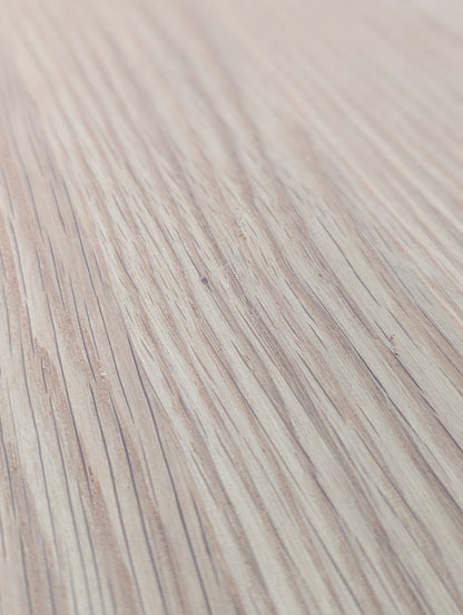 Article Seno Oak Extendable Dining Table