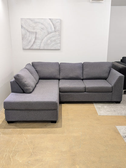 Vogue Design 2034 Sectional