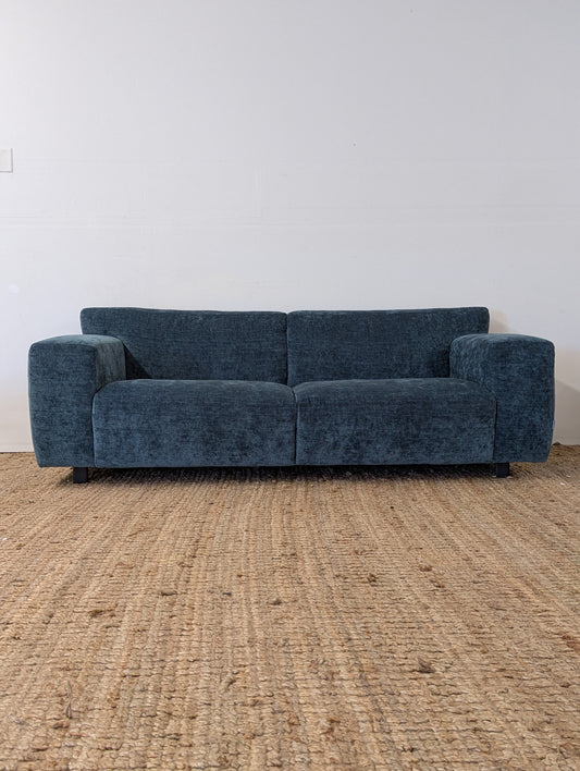 Furninova Vesta Sofa