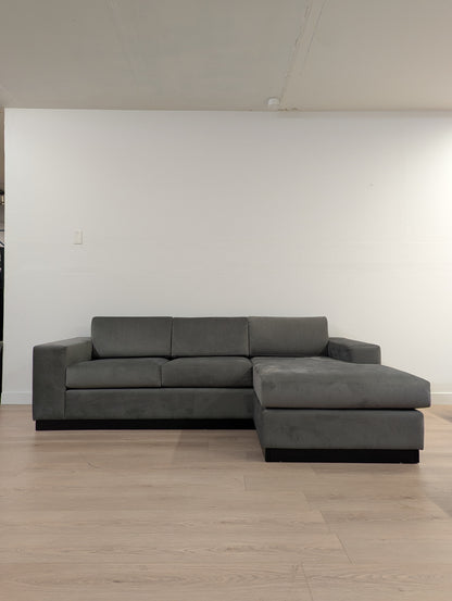 Kavuus Stellan Sectional with Reversible Chaise