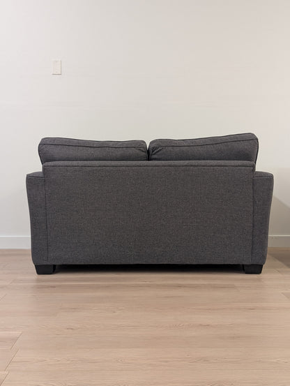Stylus 2110 Loveseat