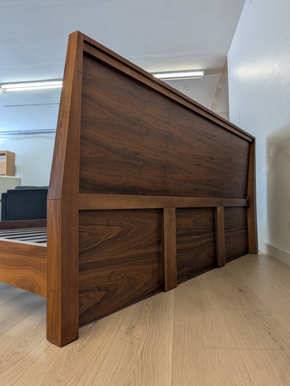 RHINE King sized Bed