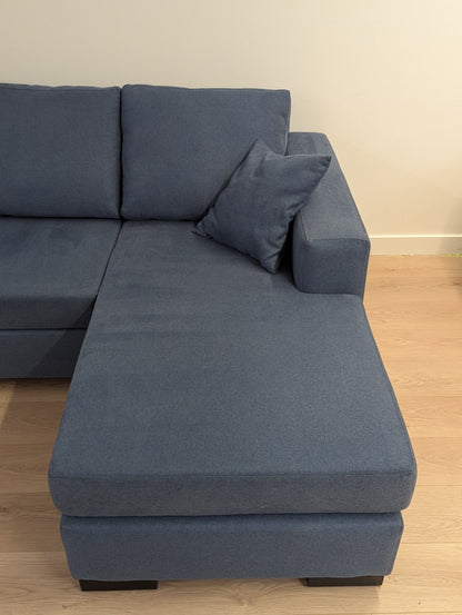 Q Living Fraser Sectional with Reversible Chaise