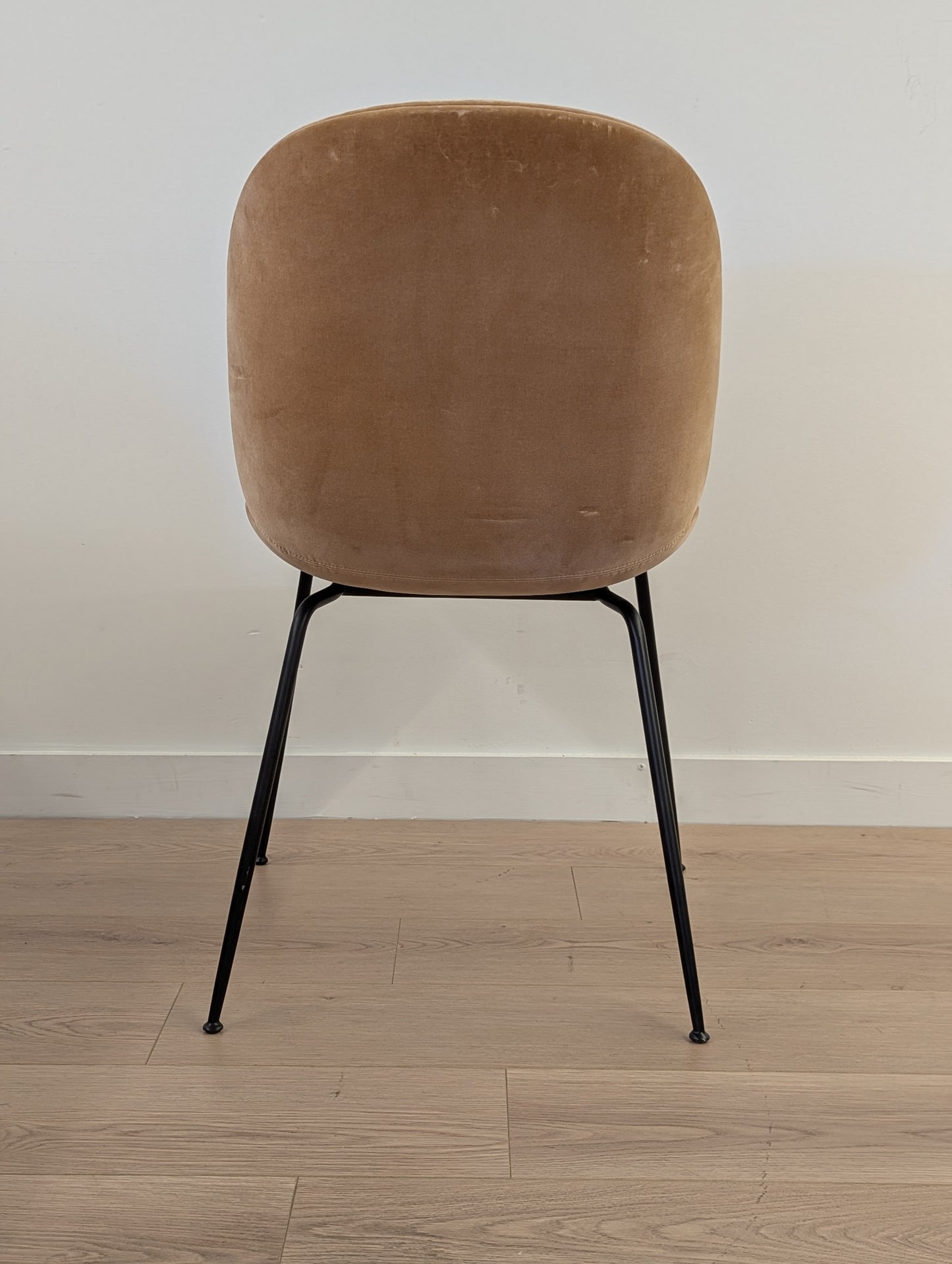 GUBI Beetle Dining Chairs (Set of 4)