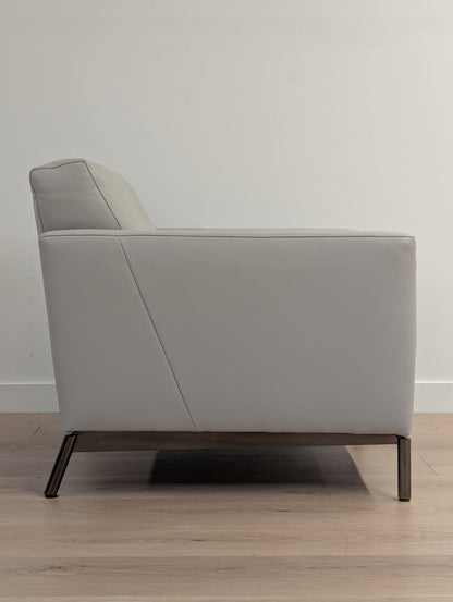 Natuzzi Italia Tratto 2811 (2 available)