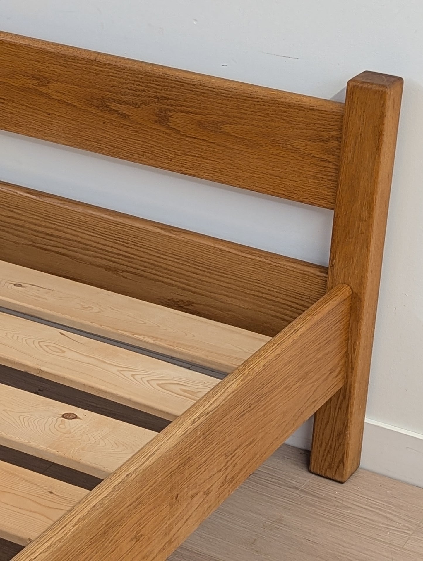 Queen Size Solid Wood Bed Frame