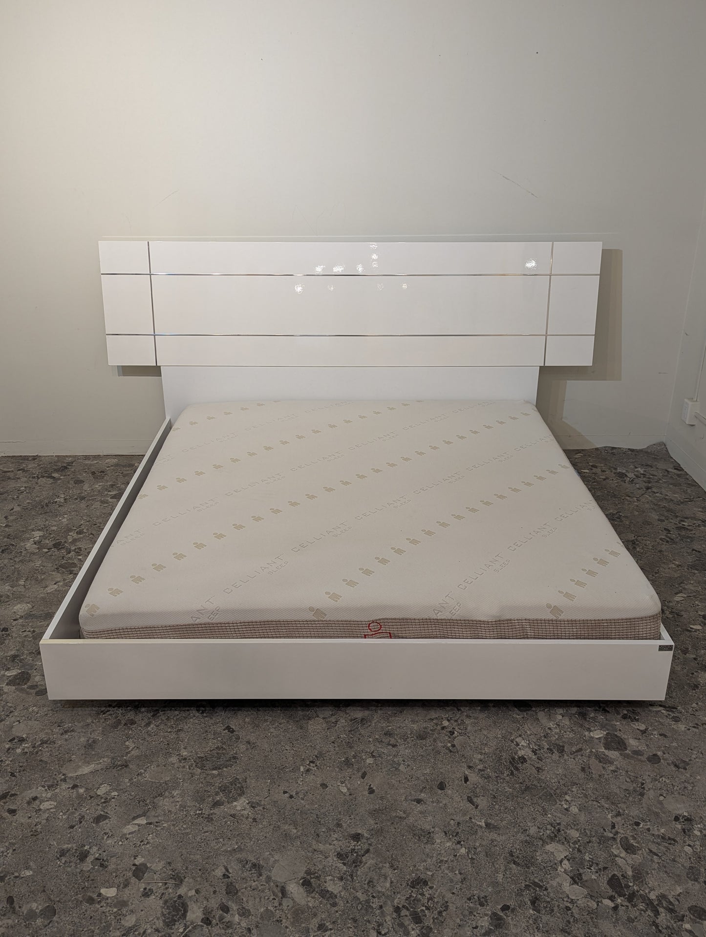 Status Italy Dream King Bed Frame