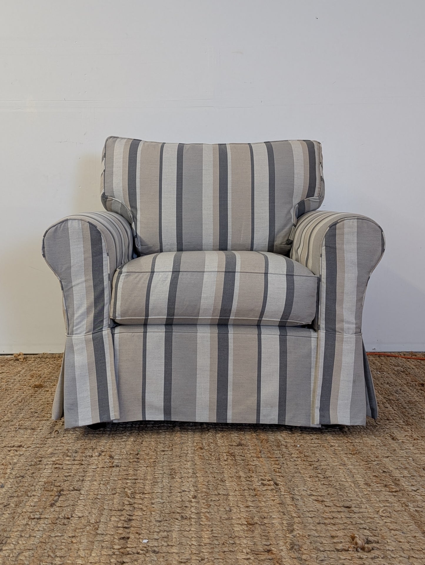 4 Season's Alexandria 725C Chair