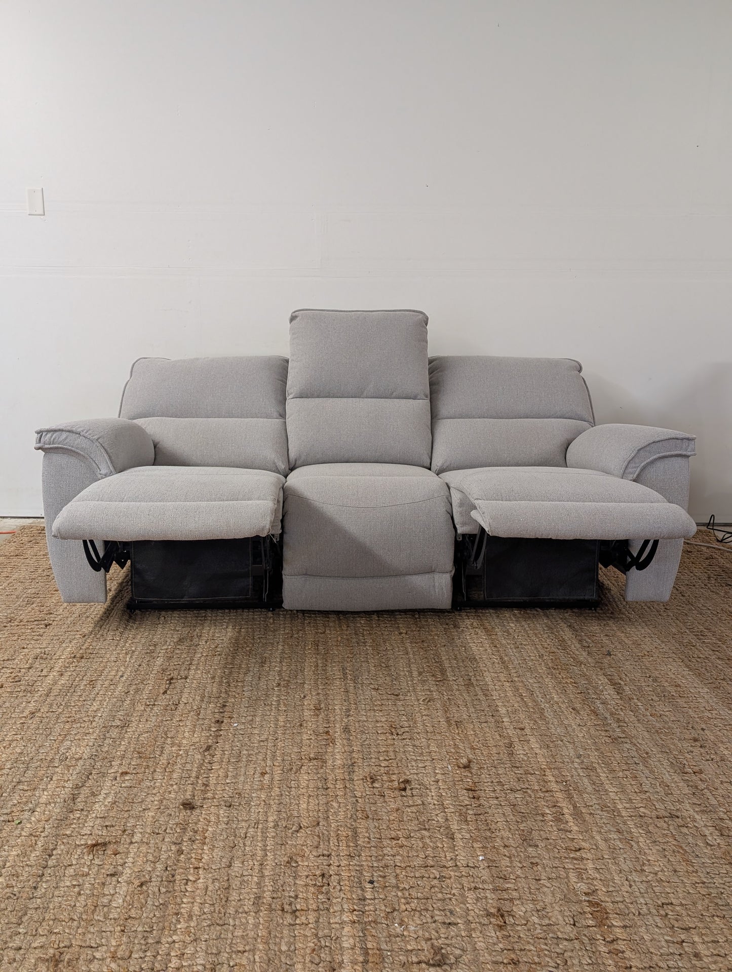 La Z Boy Norris Reclining Sofa