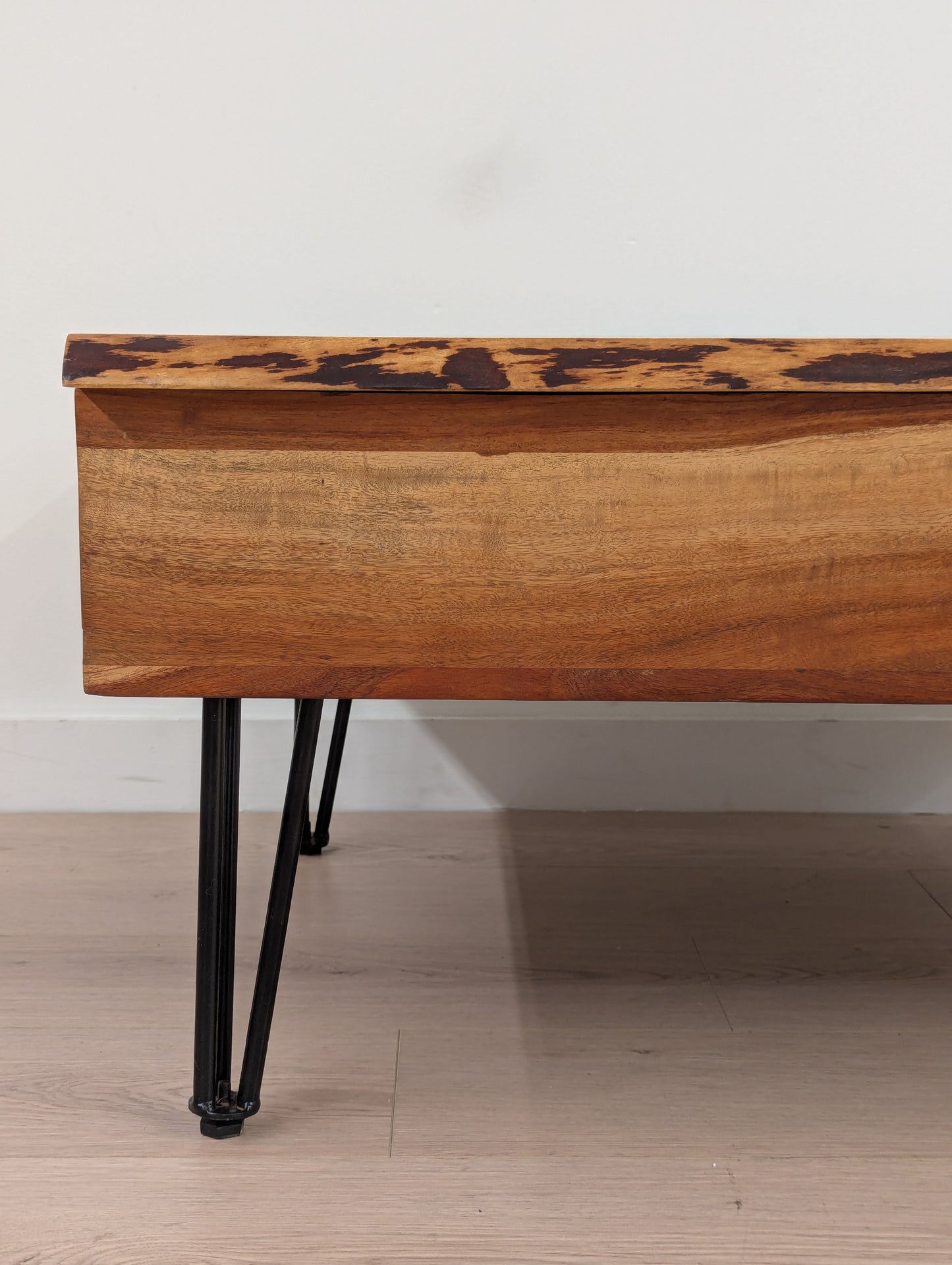 Live Edge Lift-Up Coffee Table