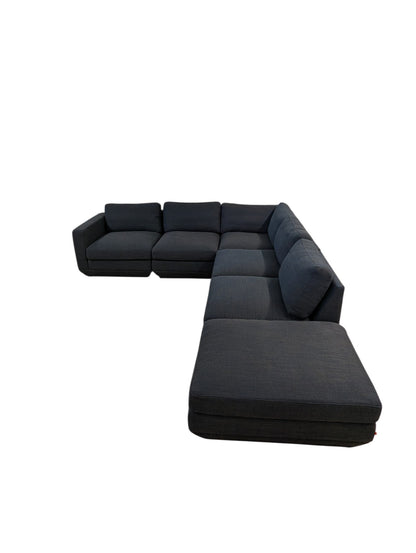 Gus Modern Podium 8 Piece Sectional Set