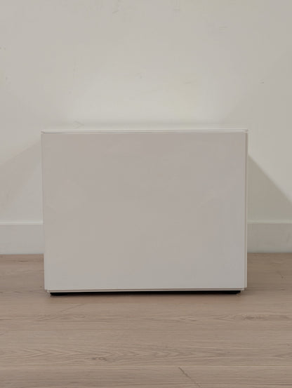 Montis Intu 2 Drawer Nightstand