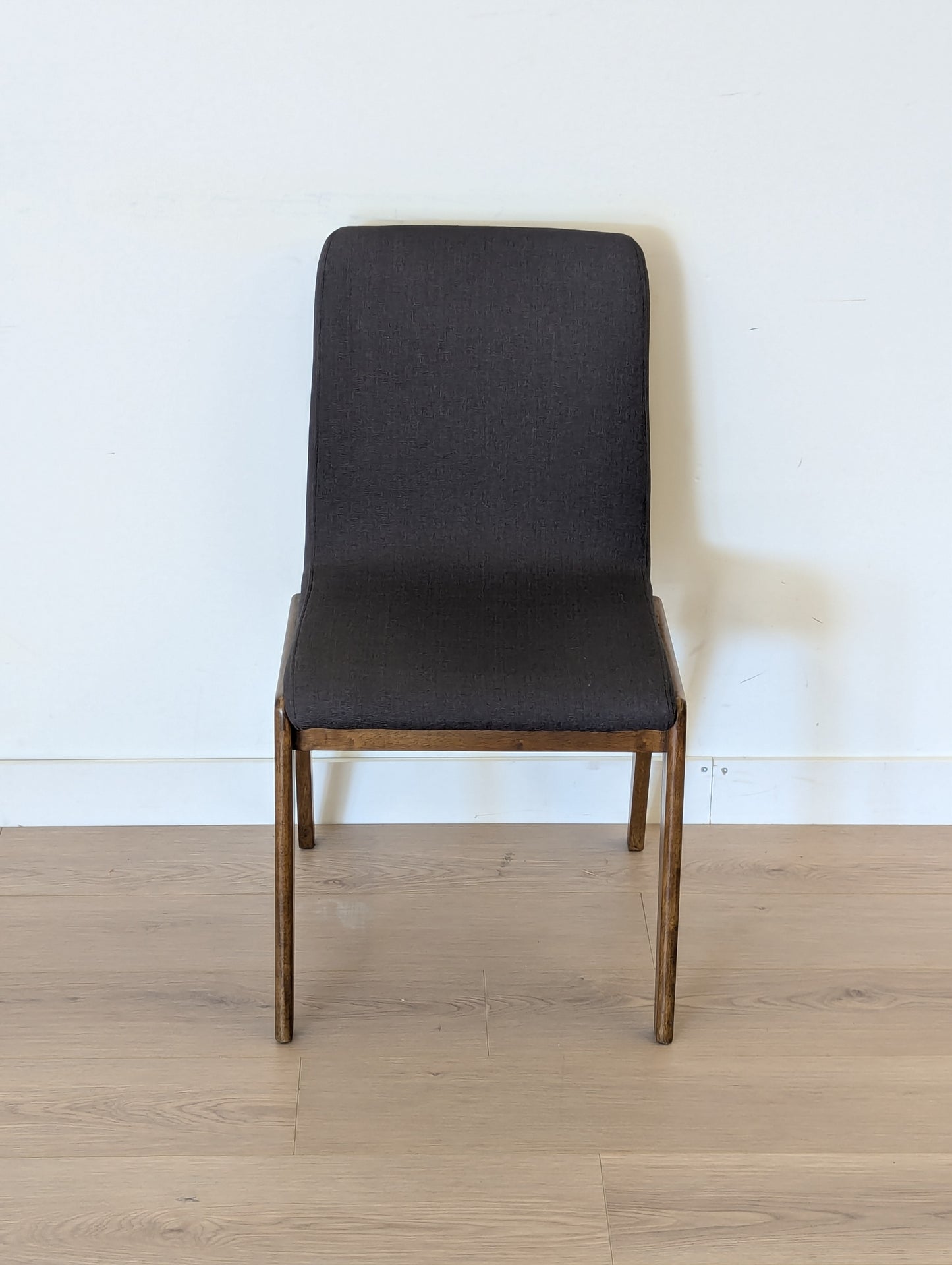 Nüspace Dining Chair