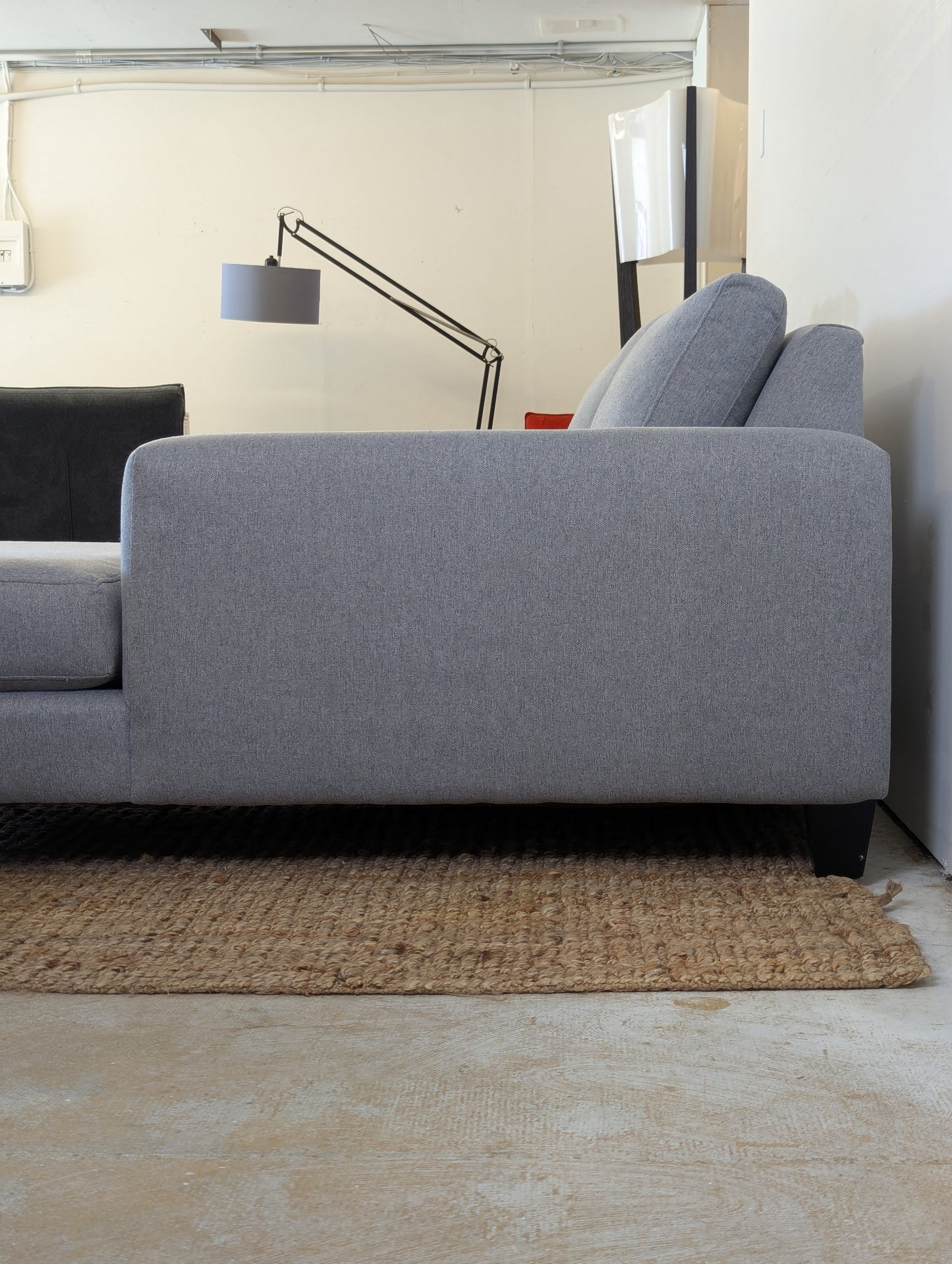 Stylus Bronx Sectional