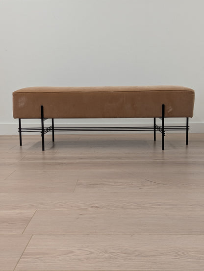 GUBI TS Pouffe