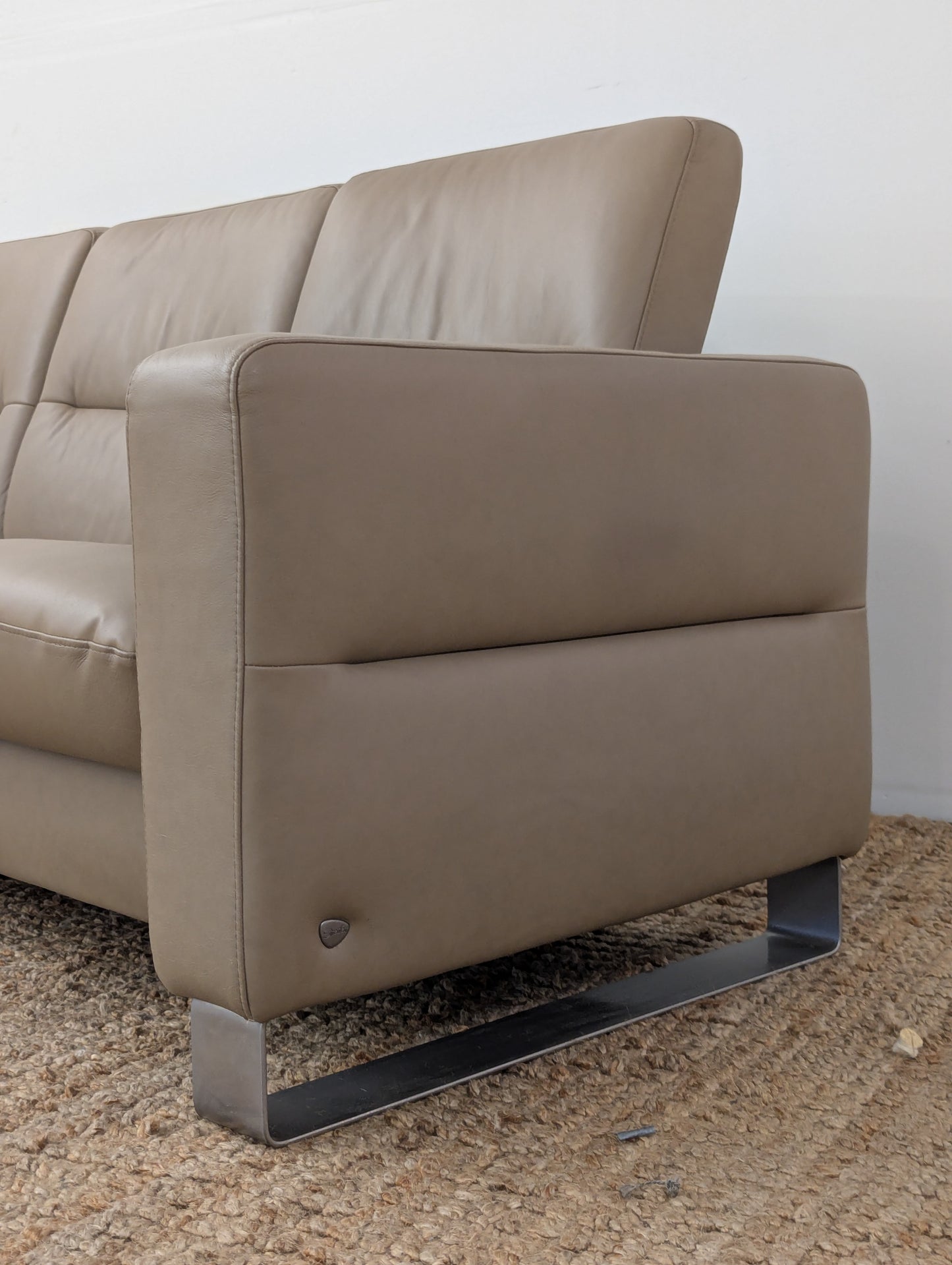 Stressless Wave Low Back Reclining Sofa