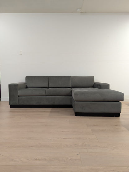 Kavuus Stellan Sectional with Reversible Chaise