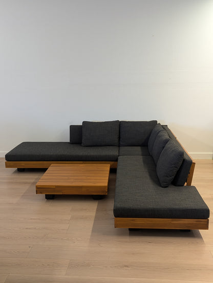 Article 100" Lubek Sectional Set (Cover Included)