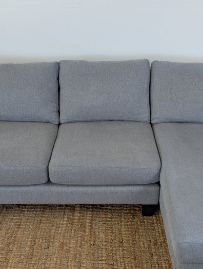 Stylus Bronx Sectional