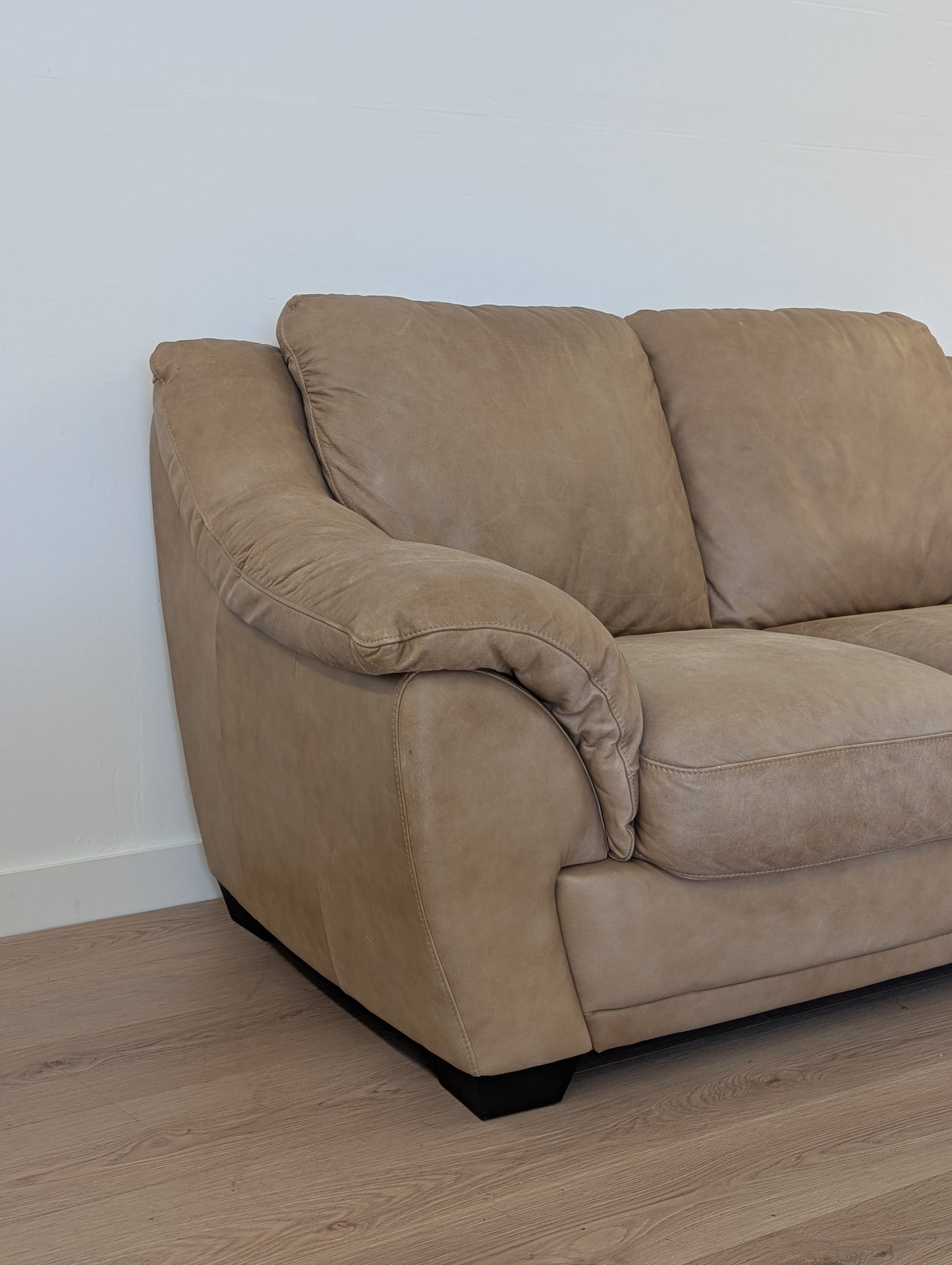 Natuzzi Italia MOD1928 2 Seat Sofa - Leather