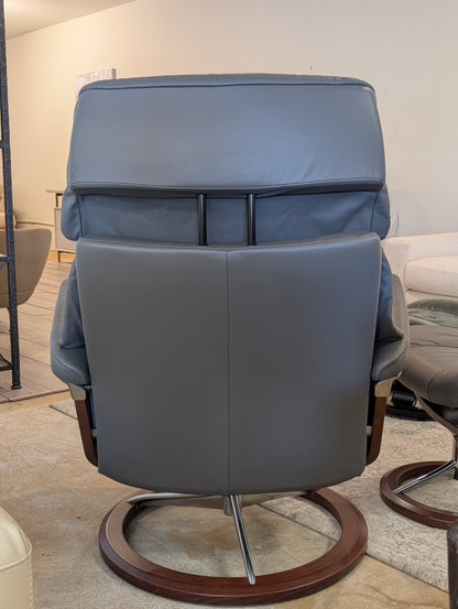 Ekornes Stressless Ruby Reclining Chair + Ottoman