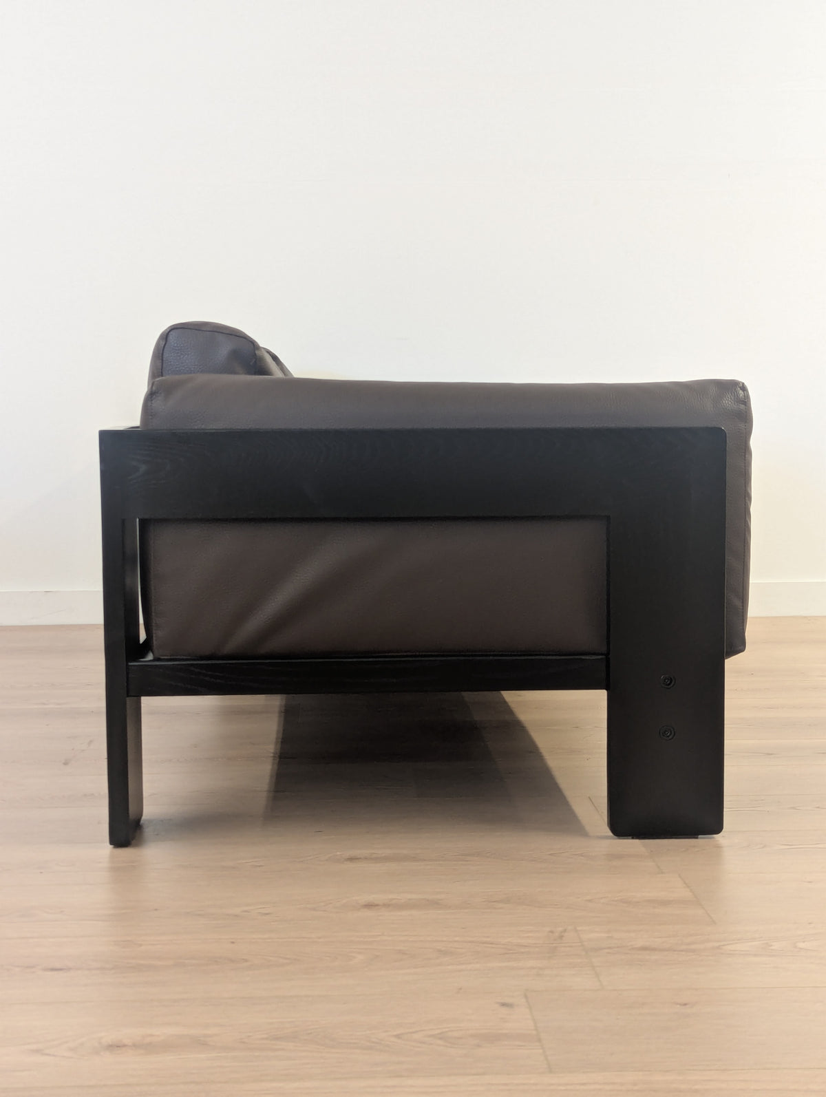 Knoll Bastiano Sofa