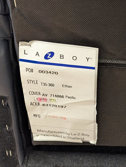 La-Z-Boy Ethan Reclining Sofa W Fold Down Table