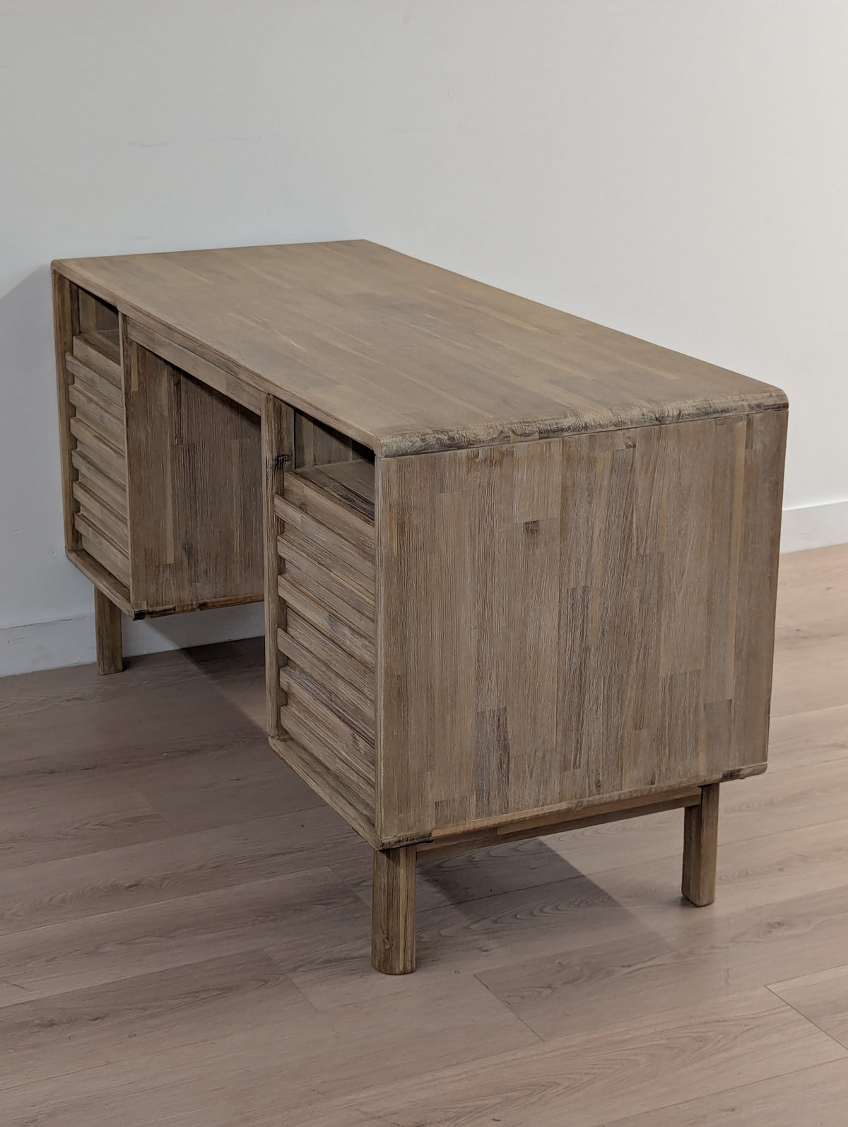 Urban Barn Nuevo Desk