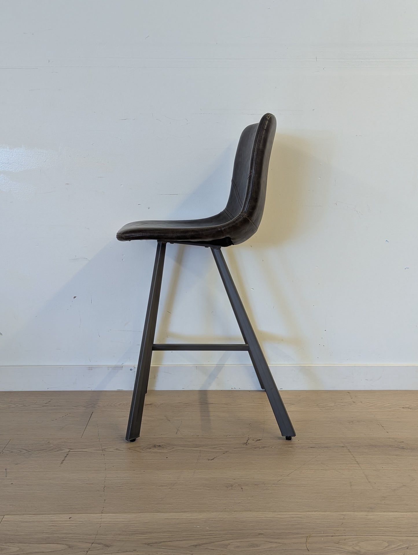 Urban Barn Callie Counter Bar Stool (Set of 2)