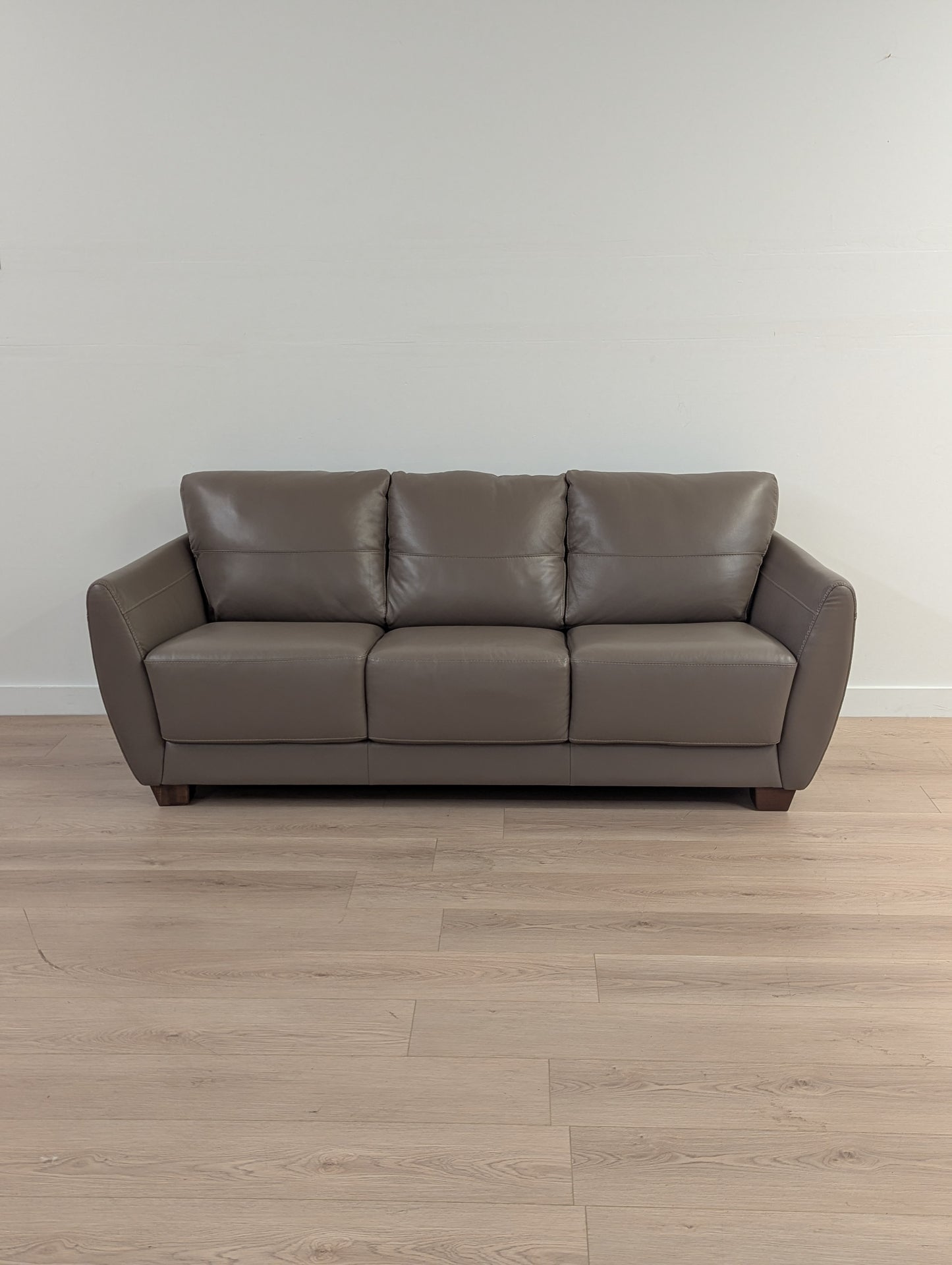Dixon Dwellings Digiò Sofa