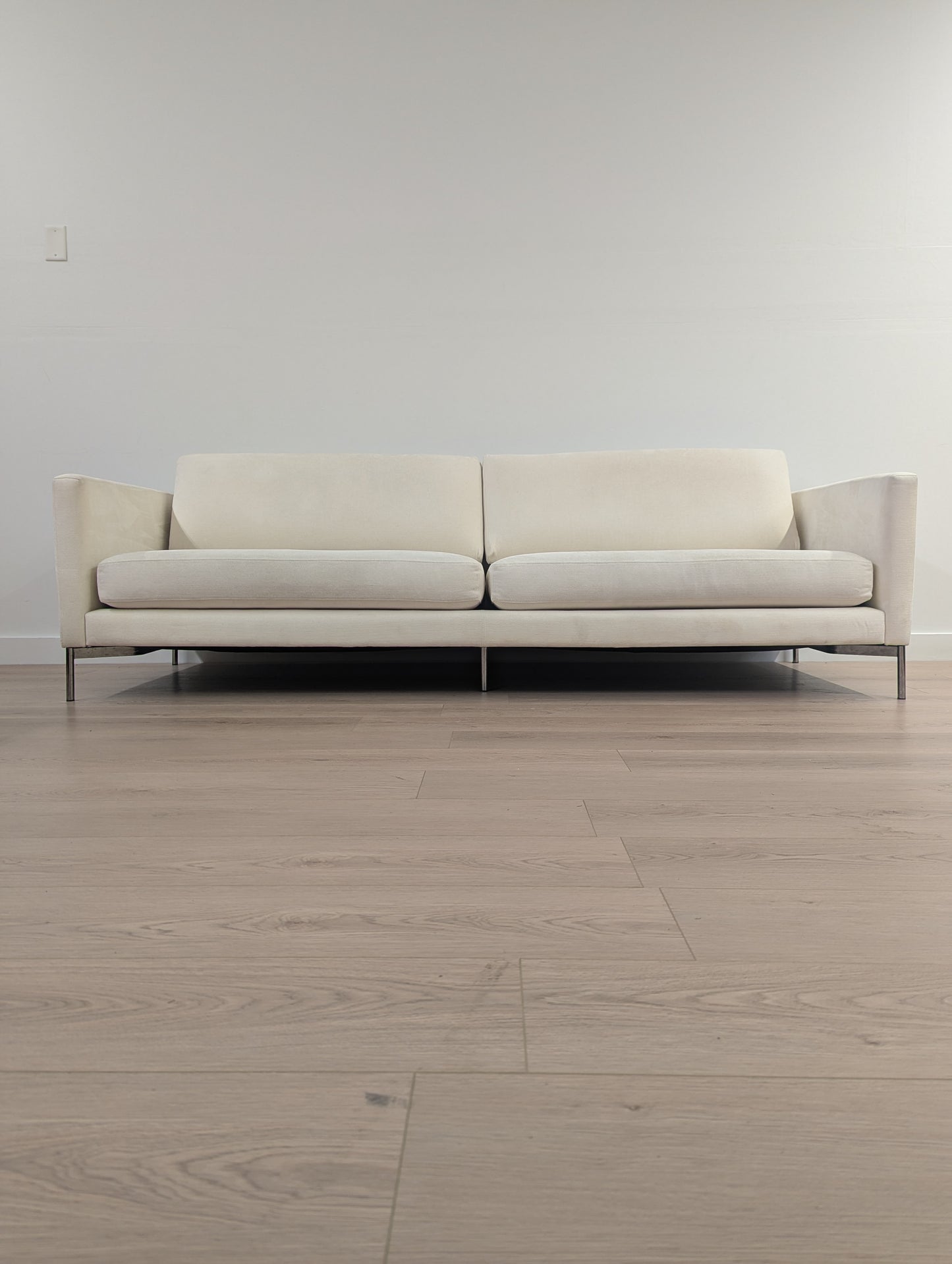 Knoll Piero Lissoni Divina® Sofa