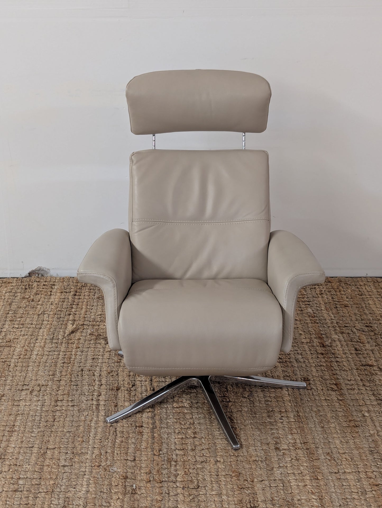 IMG Space 3600 Power Leather Chair