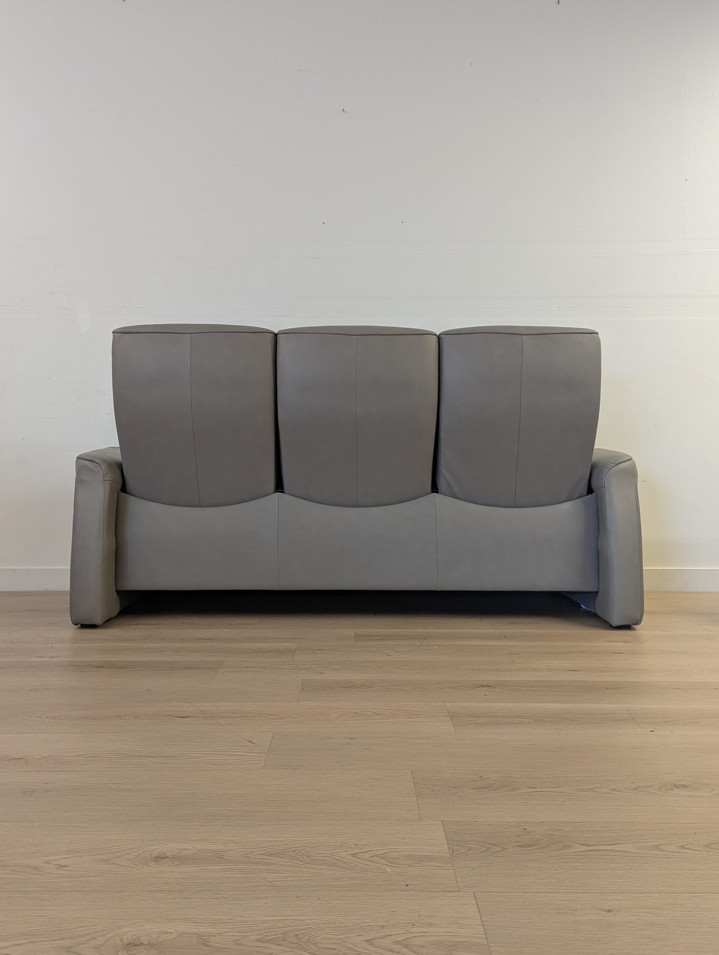 Stressless Sapphire High Back Sofa