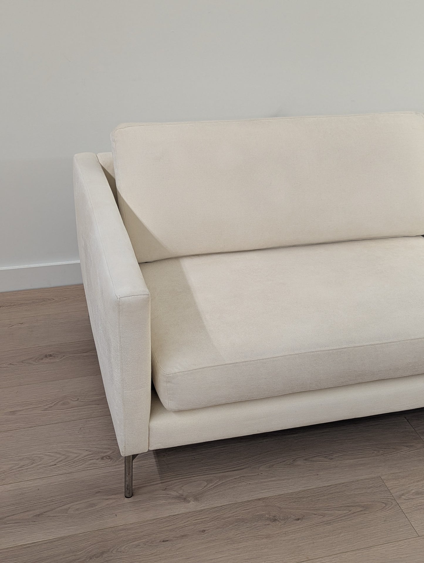 Knoll Piero Lissoni Divina® Sofa