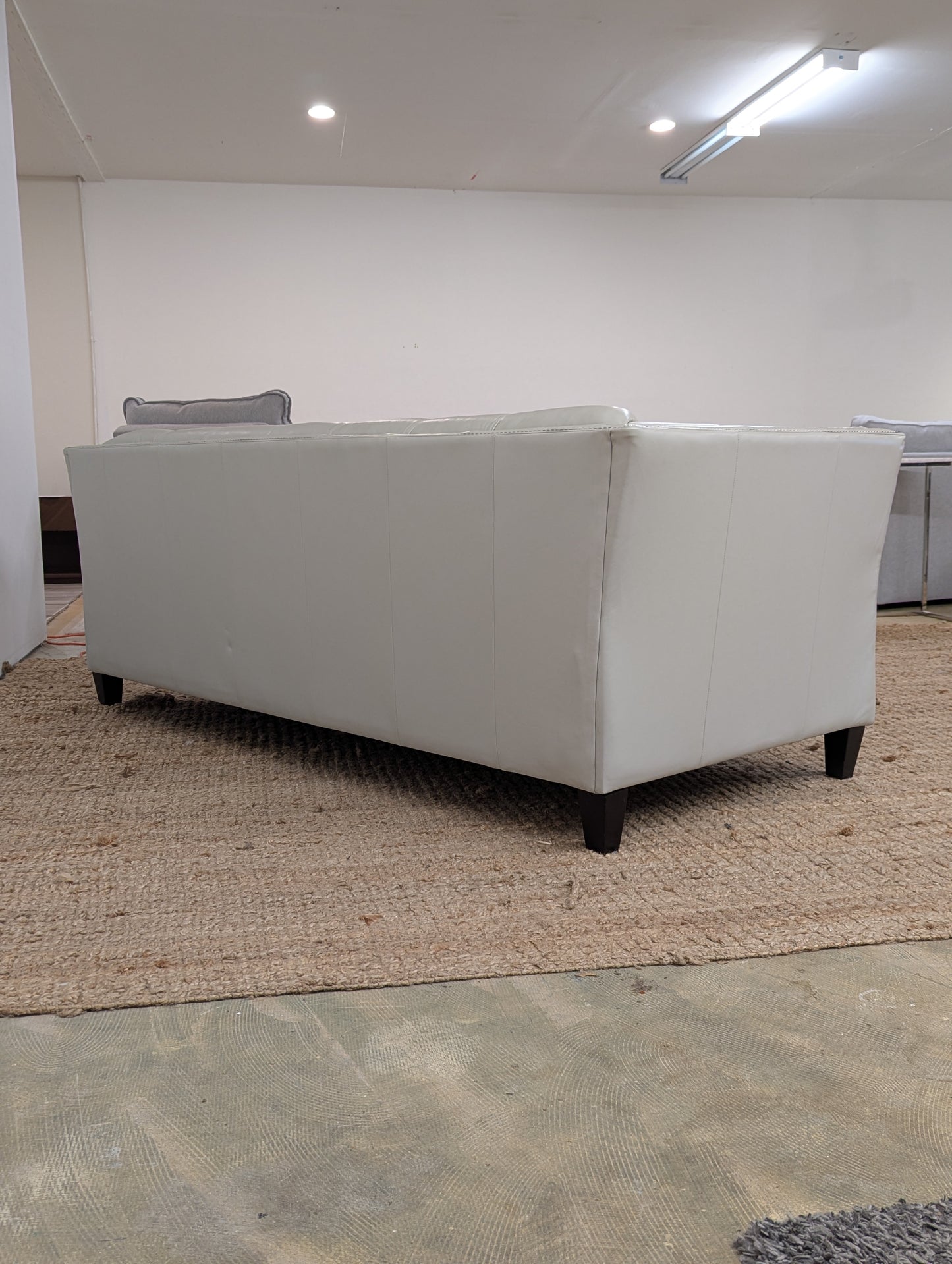 Decor-Rest 3555 Leather Sofa