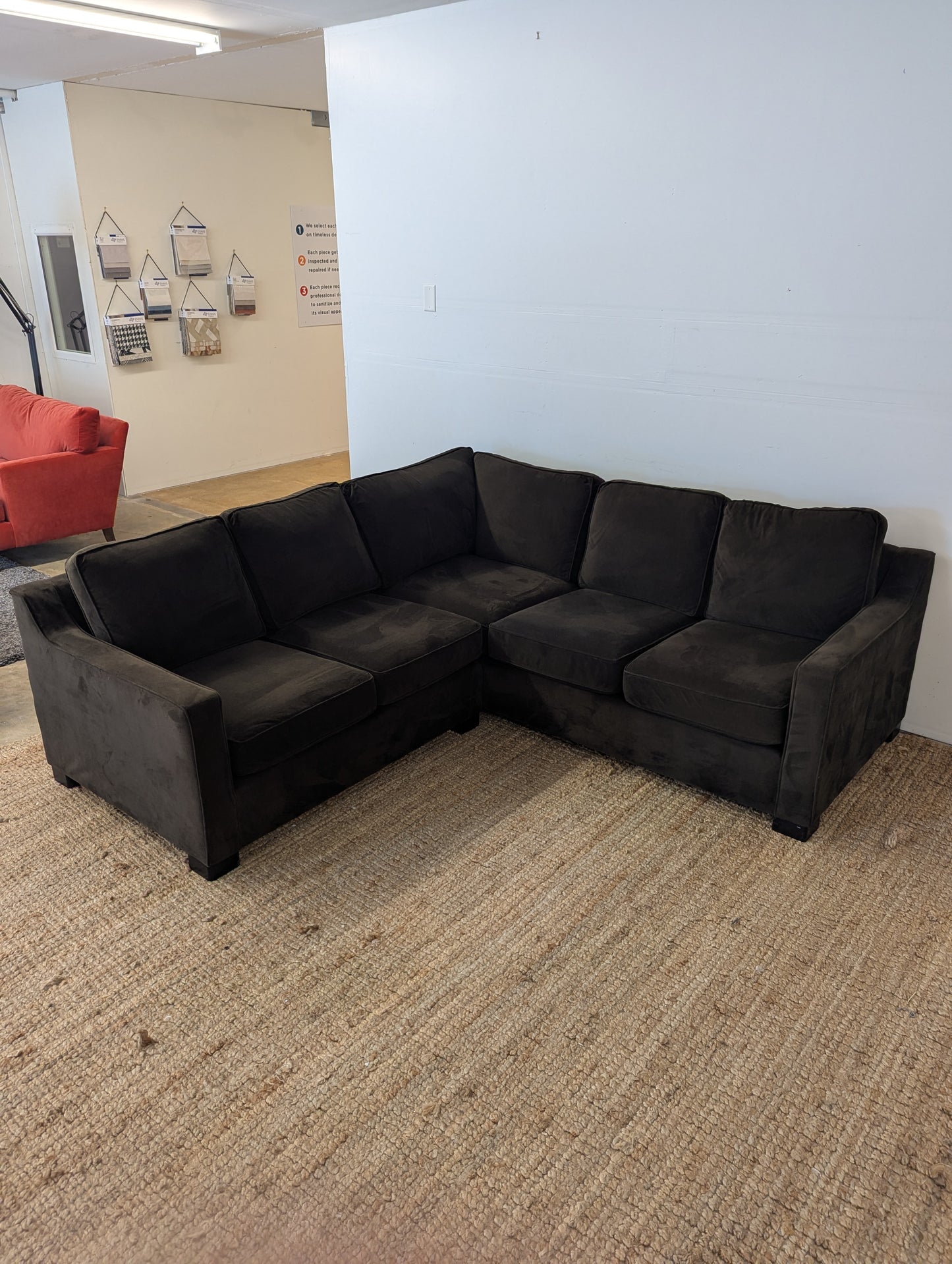 Stylus Metro Sectional