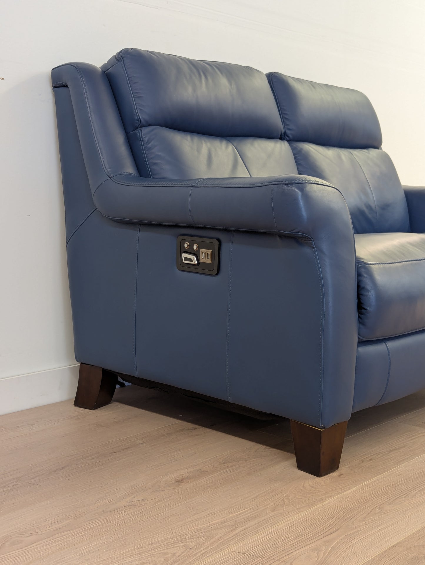 Amax Houston Power Reclining Leather Loveseat