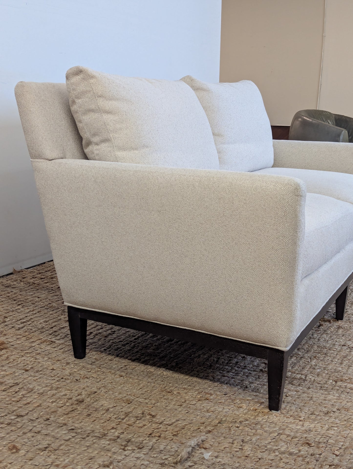 Lee Industries 1399-11 Sofa