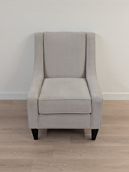 Vogue Designs #4009 Armchair